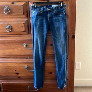 AG Adriano Goldschmied Women’s blue jeans, size 25.